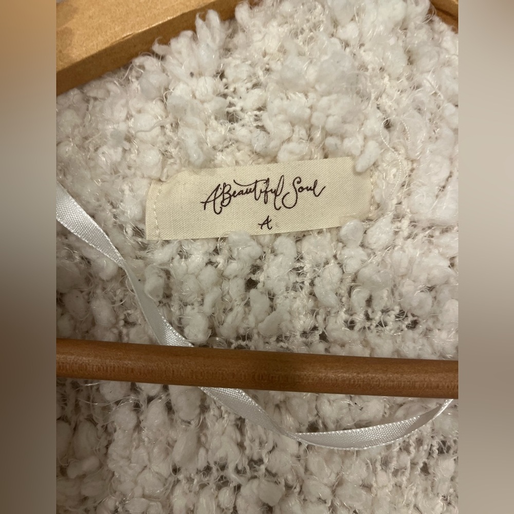 Vest - Picture 2 of 5